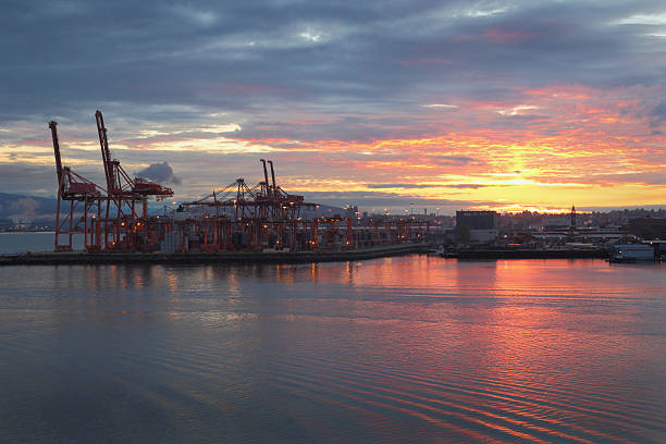 istock Vancouver Port Sunrise, Burrard Inlet 178274028