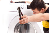 waschmaschine-handwerker.jpg?b=1&s=170x170&k=20&c=cb3viIDcEObDliuXJi5YCH7X-_-fC6mKH8R4fjnd6wM=
