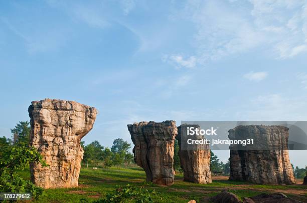 Мышцу Khao Hin Chaiyaphum Стоунхендж Таиланда — стоковые фотографии и другие картинки Азия - Азия, Археология, Величественный