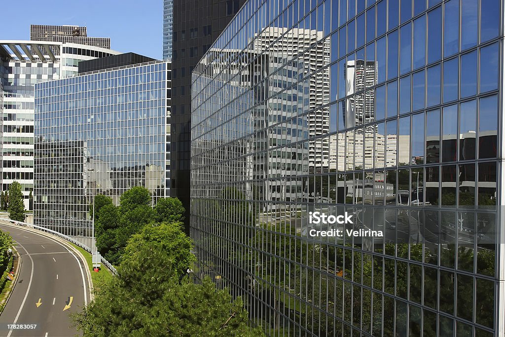 현대적인 건물 비즈니스 관구 - 로열티 프리 0명 스톡 사진