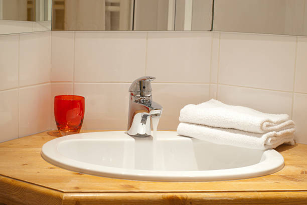 istock Working faucet in a bathroom. 178291727