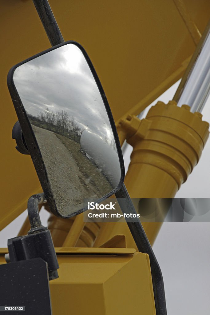 Espelho retrovisor excavator em um - Foto de stock de Retrovisor central royalty-free