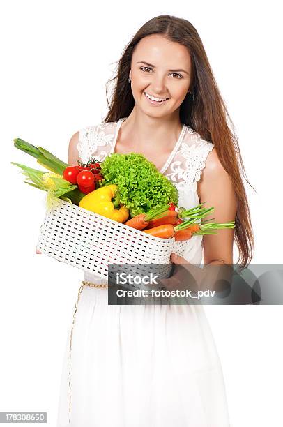 Foto de Menina Com Legumes e mais fotos de stock de Adolescente - Adolescente, Adulto, Alface