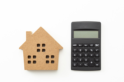 House model and calculator.
