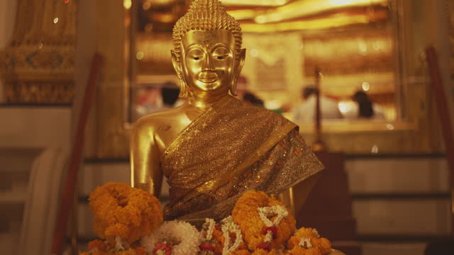 Buddha statue in Thai famous temple