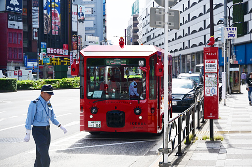 Bright-red electric mini ike bus and bus stops at Ikebukuro's - 10/11/2023 11:12:48 +0000.Stops at Ikebukuro's favorite hangouts such as Hareza Ikebukuro, Sunshine City, and the south, east, and west Ikebukuro parks. - 10/11/2023 11:12:48 +0000.