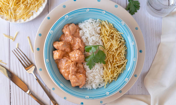 Strogonoff de Frango Cremoso: Almoço Fácil e Barato - receita deliciosa profissional - passo 3