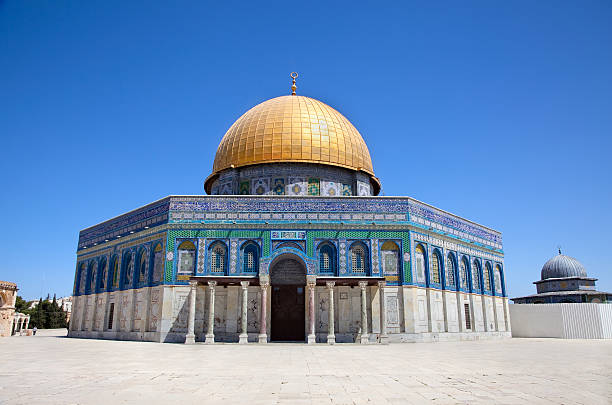 istock Golden Dome on the Rock Mosque (Har Ha-Bayit) in Jerusalem 178360902