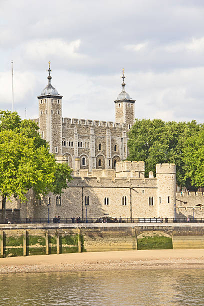 istock The Tower of London 178363118