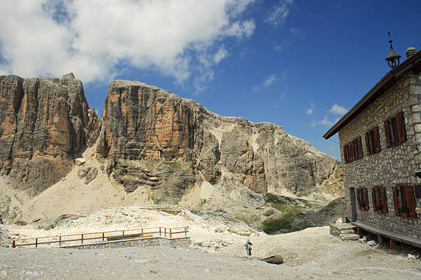vista do na montanha - travel destinations alto adige north tirol dolomites - fotografias e filmes do acervo