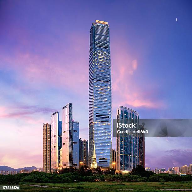 Amacing В Гонконг Городской Пейзаж На Закате — стоковые фотографии и другие картинки Азия - Азия, Архитектура, Башня