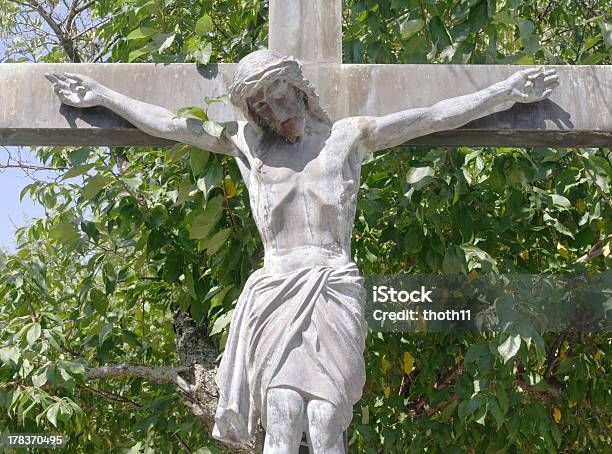 ストーン Crucifixition のキリスト - とげのストックフォトや画像を多数ご用意 - とげ, イエス キリスト, エンタメ総合
