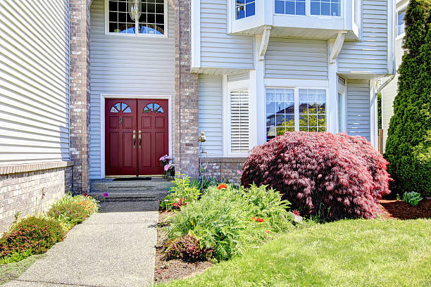 istock Large American house with red door. 178373435