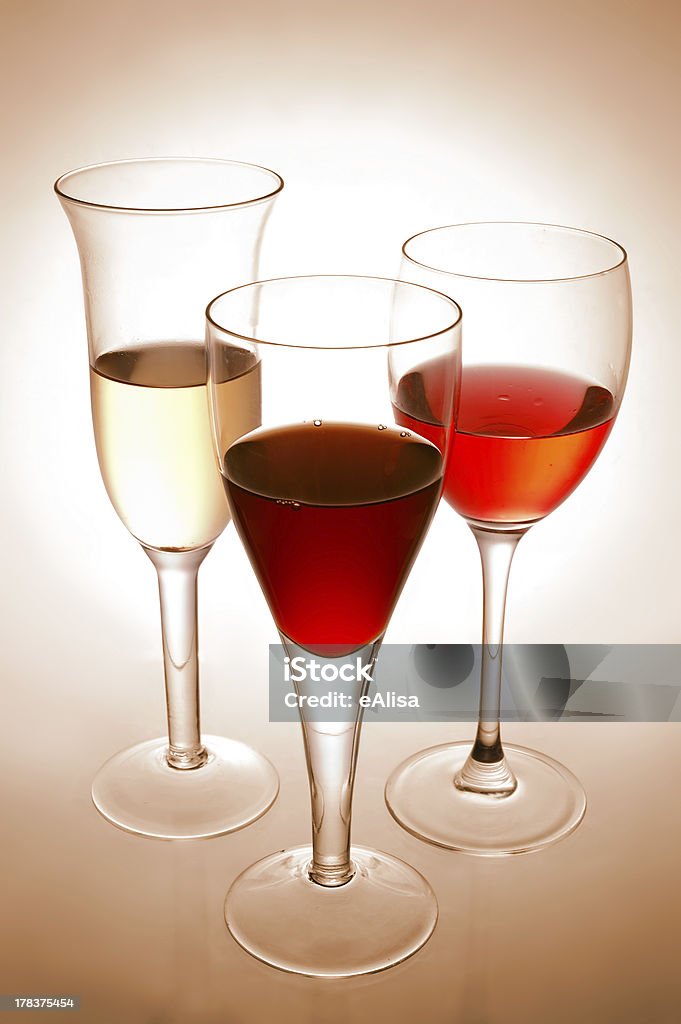 Várias taças de vinho - Foto de stock de Amarelo royalty-free