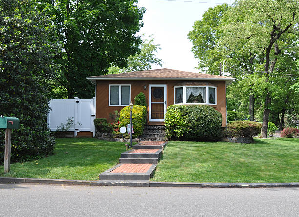 istock Bungalow Home Front Yard Suburban Neighborhood 178376494