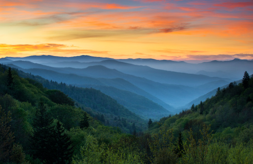 Sunrise paisaje parque nacional de las grandes montañas humeantes Gatlinburg Tennessee photo