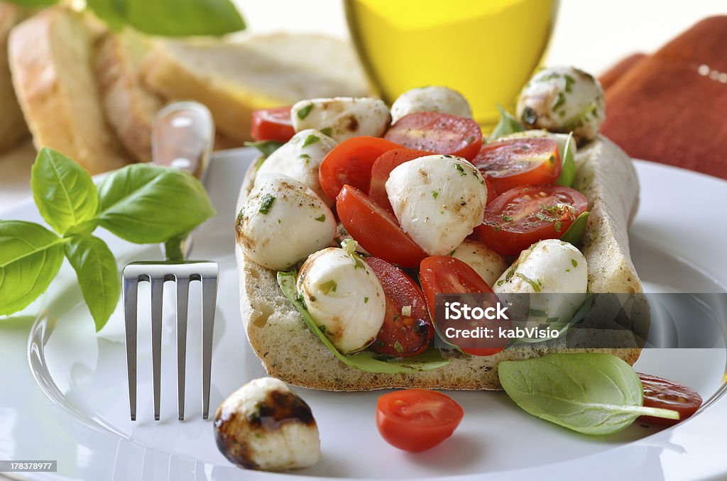 Recheado com Pão ciabatta - Foto de stock de Antepasto royalty-free