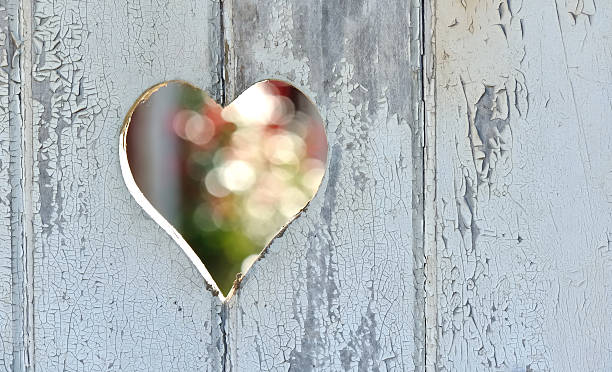 istock heart on the door 178380512