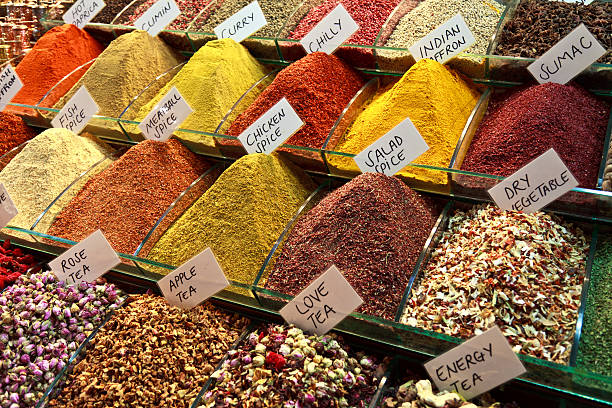 istock Spices for sale, Istanbul, Turkey 178381321
