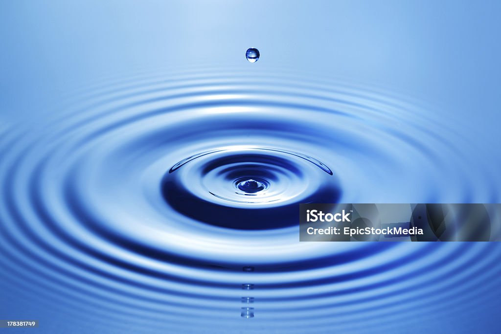 L'acqua - Foto stock royalty-free di Acqua