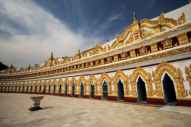 istock Umin Thounzeh (30 Caves) Pagoda on Sagaing Hill 178383202