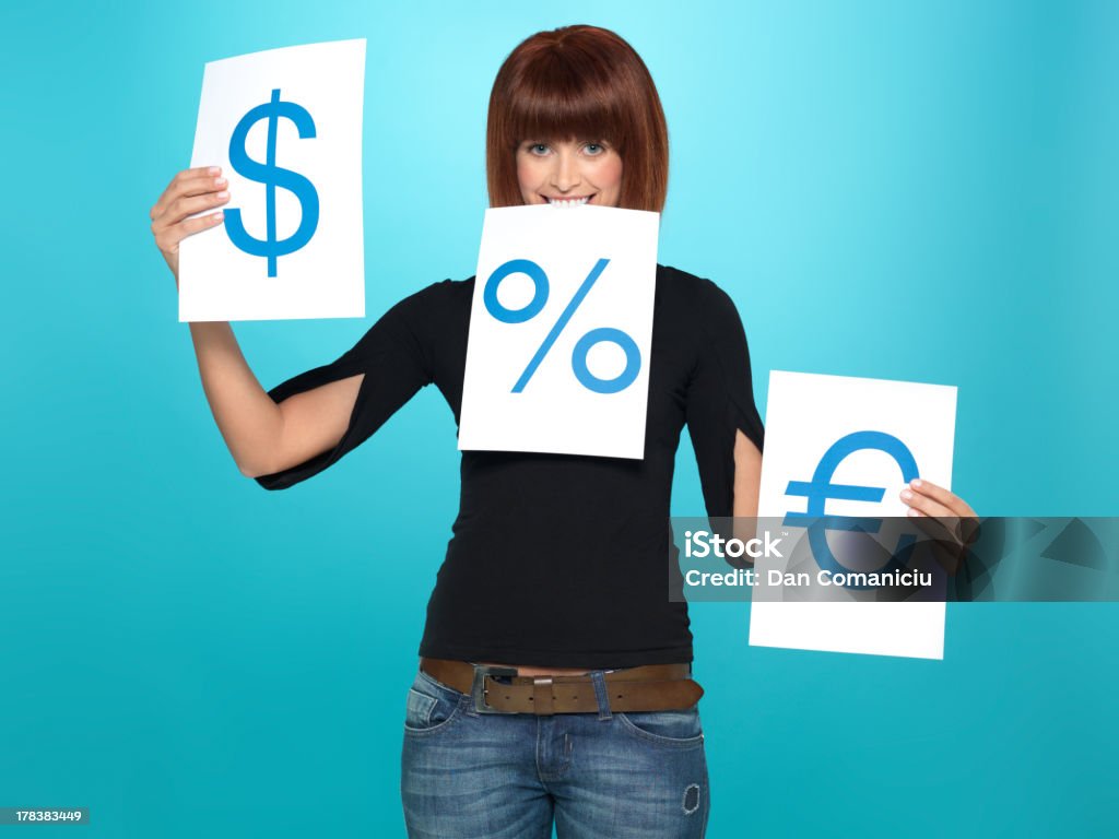 Bella donna con dollari, euro, percentuale segni - Foto stock royalty-free di Abbigliamento casual