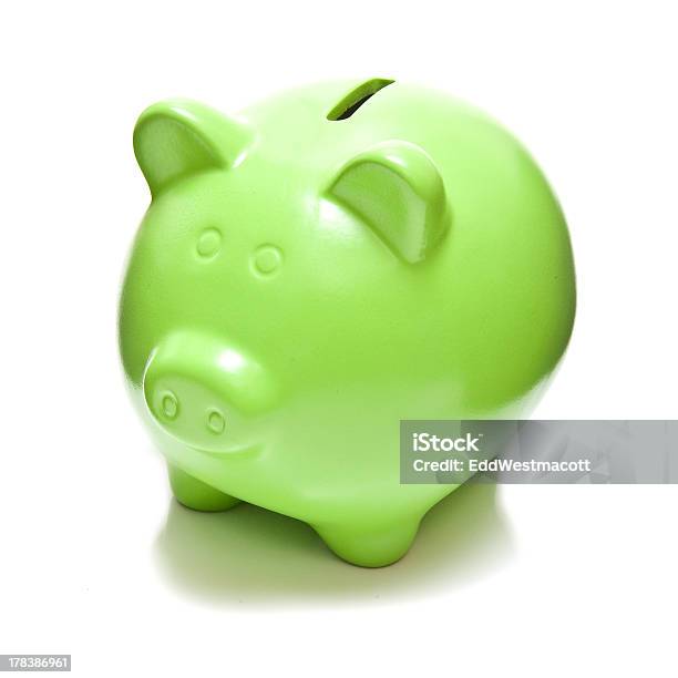Grüne Sparschwein Und Geld Box Stockfoto und mehr Bilder von Bankgeschäft - Bankgeschäft, Ersparnisse, Fotografie