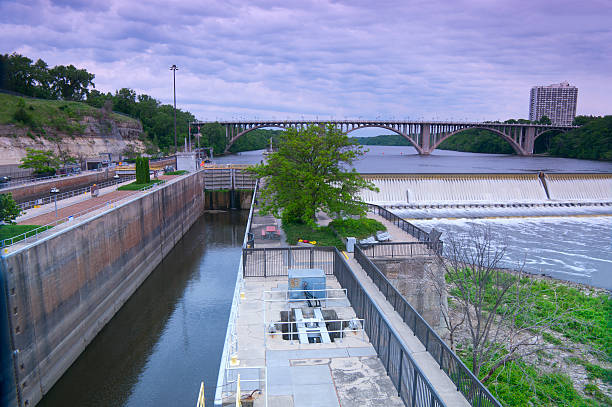 istock Lock and Dam One at Ford Parkway 178387710