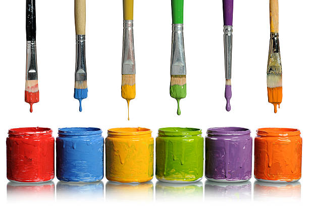 paintbrushes 떨어지는 대상쪽으로 페인트 용기 - paintbrush paint paint can drop 뉴스 사진 이미지