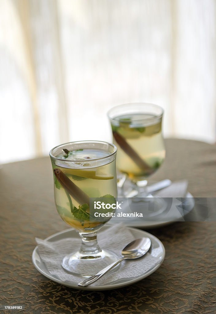 Cannelle, de thé à la menthe et au miel - Photo de Agrume libre de droits