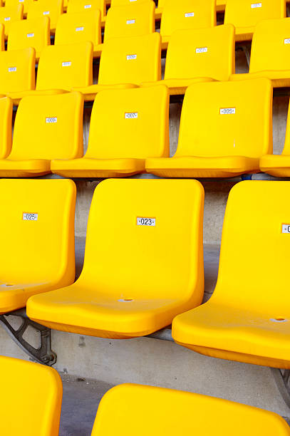 żółty stadion - school gymnasium plastic furniture event zdjęcia i obrazy z banku zdjęć