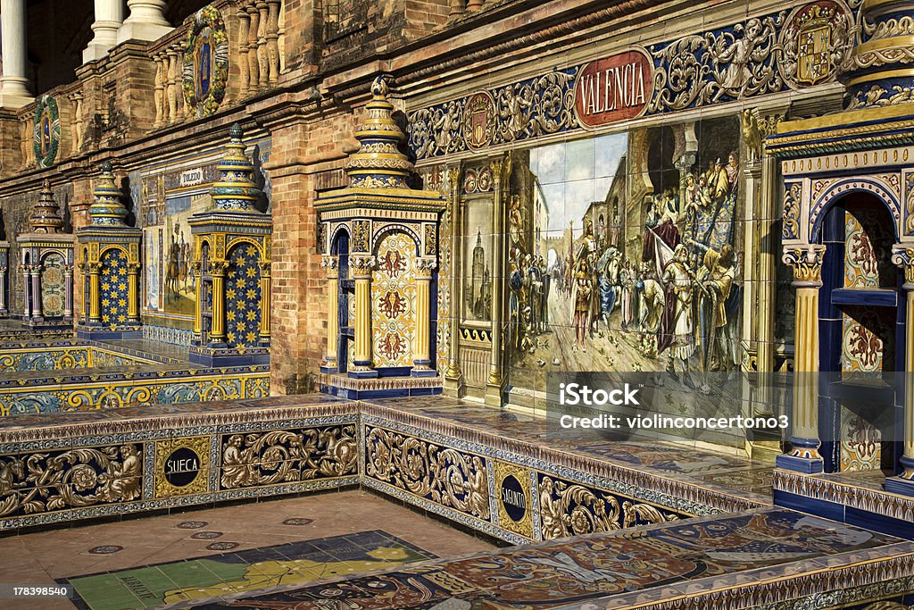 Decorativo azulejos en la Plaza de españa - Foto de stock de Aire libre libre de derechos