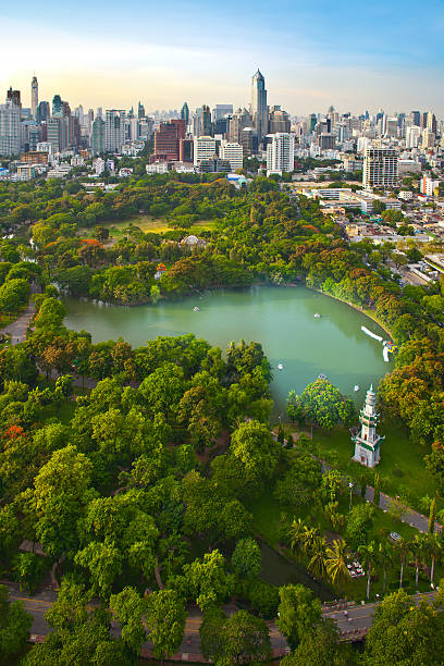 istock Modern city in a green environment 178404425