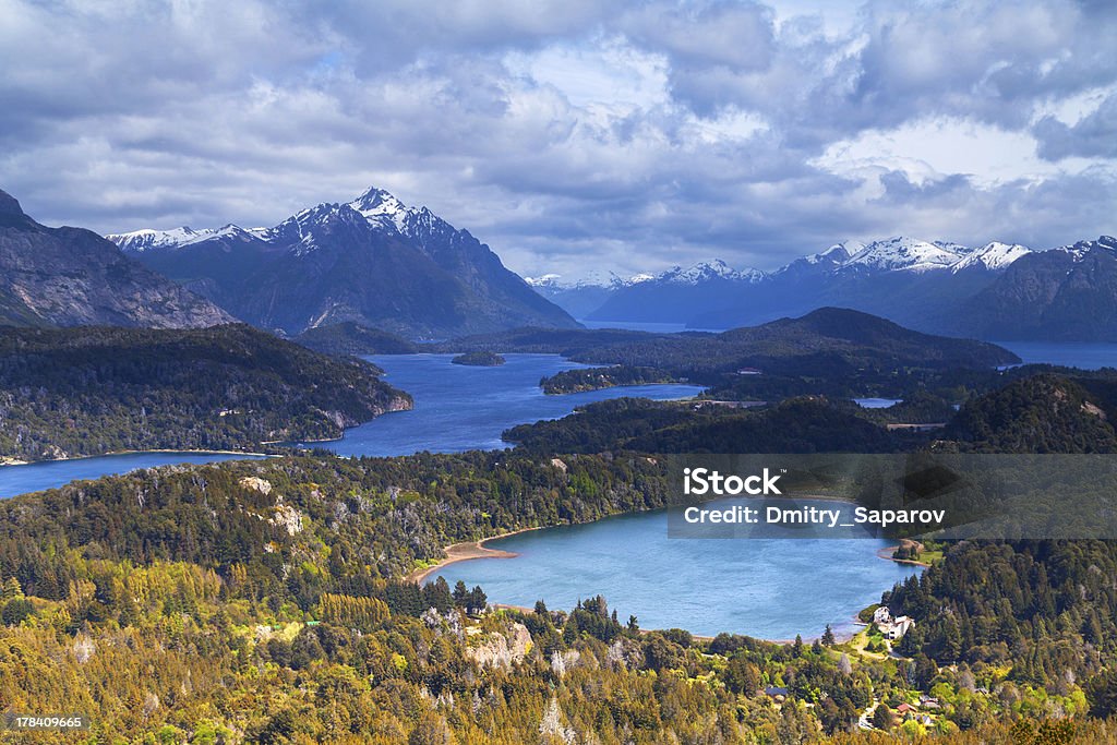 Vue depuis la montagne Campanario, de Bariloche en Argentine - Photo de Amérique du Sud libre de droits