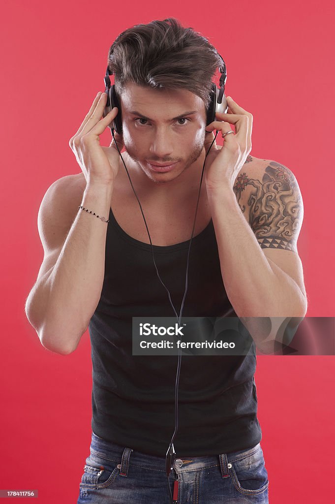 Homem com fones de ouvido - Foto de stock de Adulto royalty-free