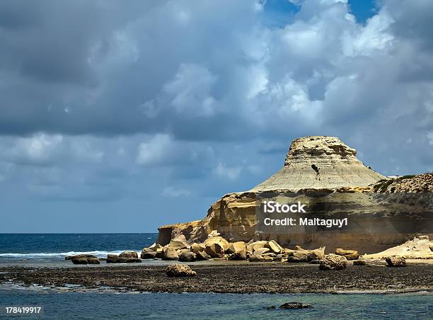 Il Bianco Collinetta - Fotografie stock e altre immagini di Ambientazione esterna - Ambientazione esterna, Arenaria - Roccia sedimentaria, Bellezza naturale