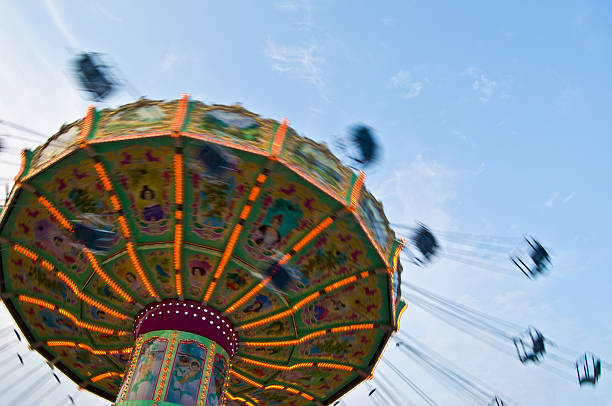 prater - wiener wurstelprater stock-fotos und bilder