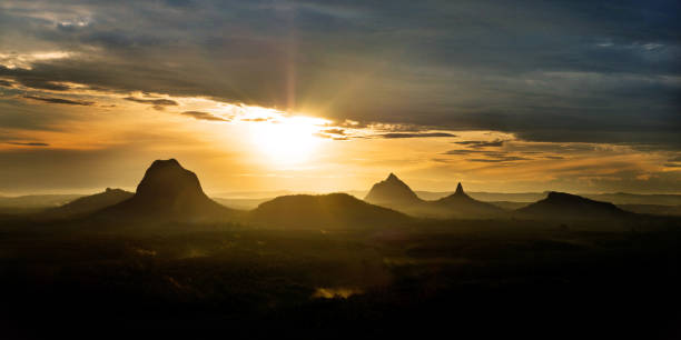 istock The Glasshouse Mountains 178424009