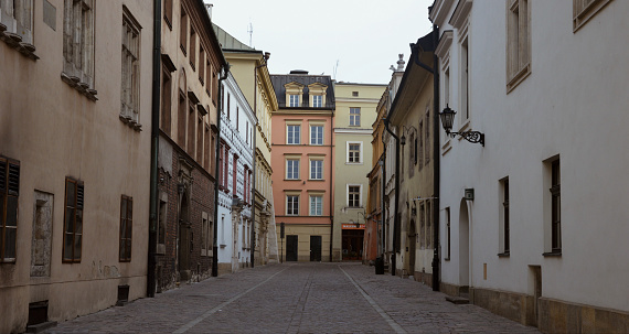 Photograph of street in the old town of Kraków, Poalnd.