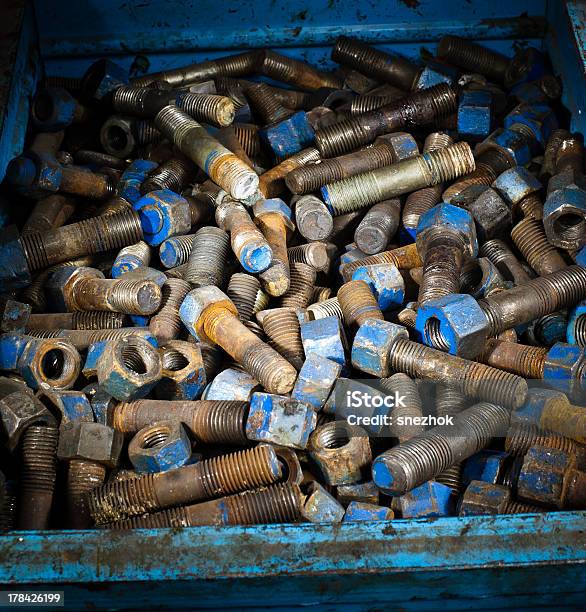 Parafusos De Pitões - Fotografias de stock e mais imagens de Antigo - Antigo, Azul, Aço