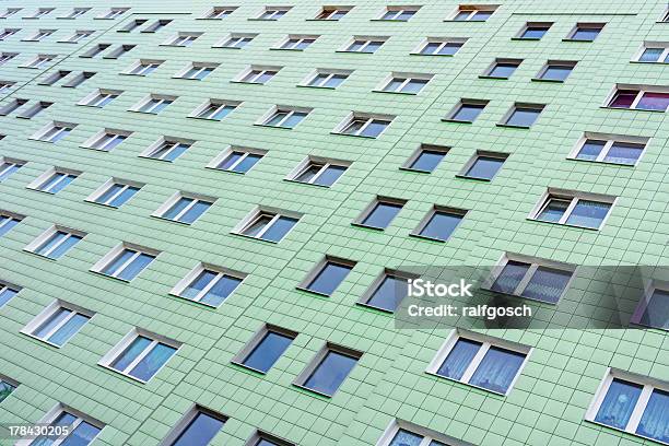 Plattenbau A Berlino - Fotografie stock e altre immagini di Appartamento - Appartamento, Architettura, Berlino - Germania