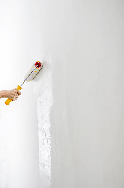 istock Female hand painting 178435410