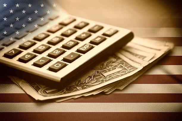 kalkulator i dolarów - government spending zdjęcia i obrazy z banku zdjęć