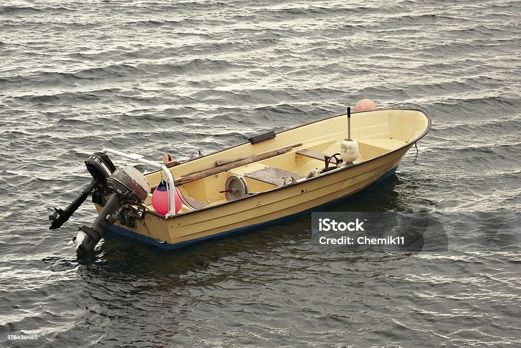 Pequeno barco de pesca - Foto de stock de Arquipélago royalty-free