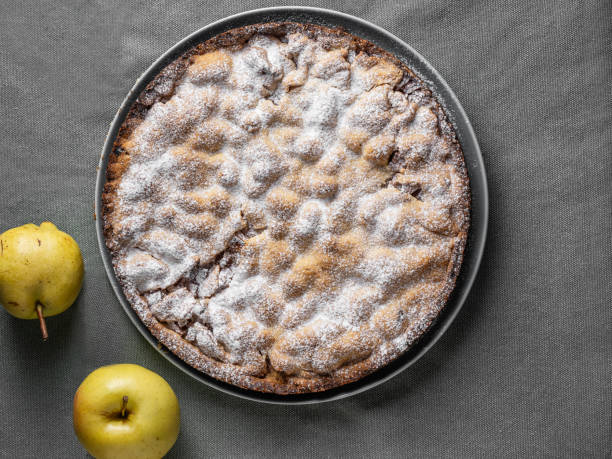 Torta de Maçã e Pêra Cremosa: Sabor Inesquecível - receita deliciosa profissional - passo 2
