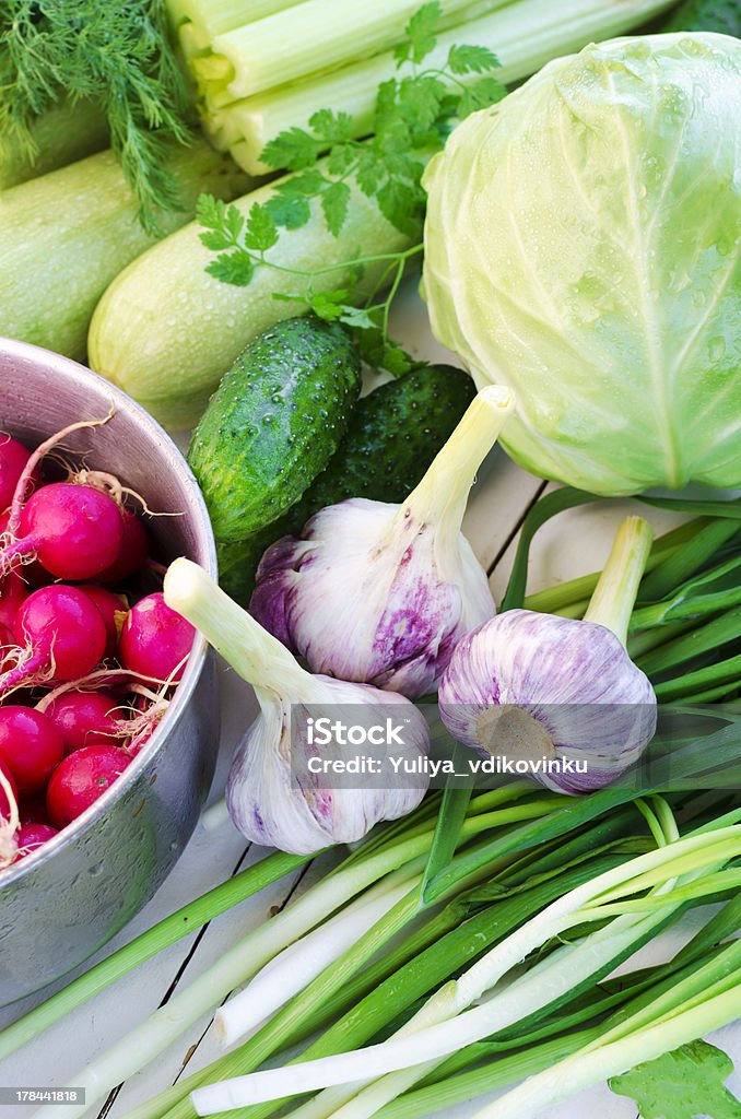 Légumes printaniers - Photo de Acier inoxydable libre de droits