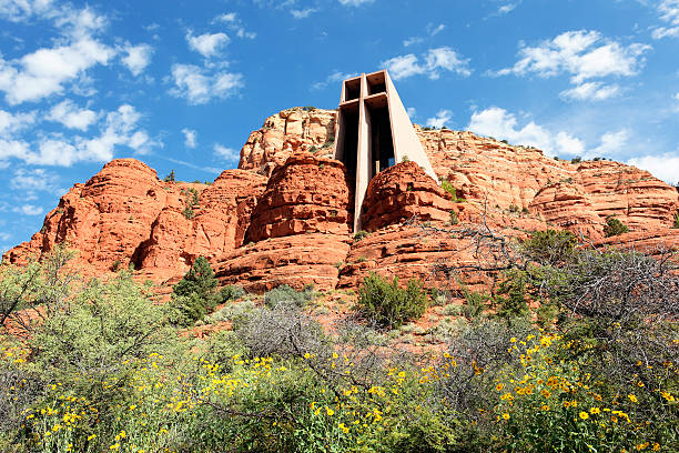 cappella della santa croce, arizona - chapel of the holy cross foto e immagini stock