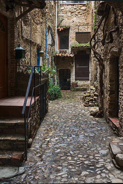 istock Bussana Vecchia, Liguria, Italy 178446317