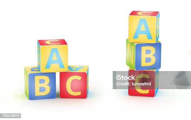 Colorati A Bc Cubi - Fotografie stock e altre immagini di A forma di blocco - A forma di blocco, Alfabeto, Bambino