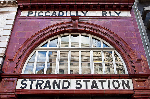 istock Strand / Aldwych Station 178450407
